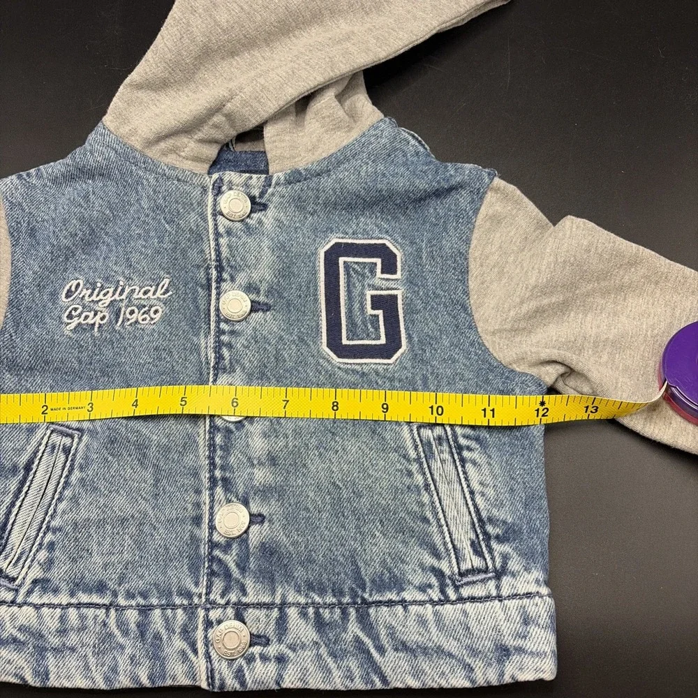 Baby Gap 6-12 Month Blue Denim Jacket NWT Snaps Pockets Fall/Winter/Boy/Girl